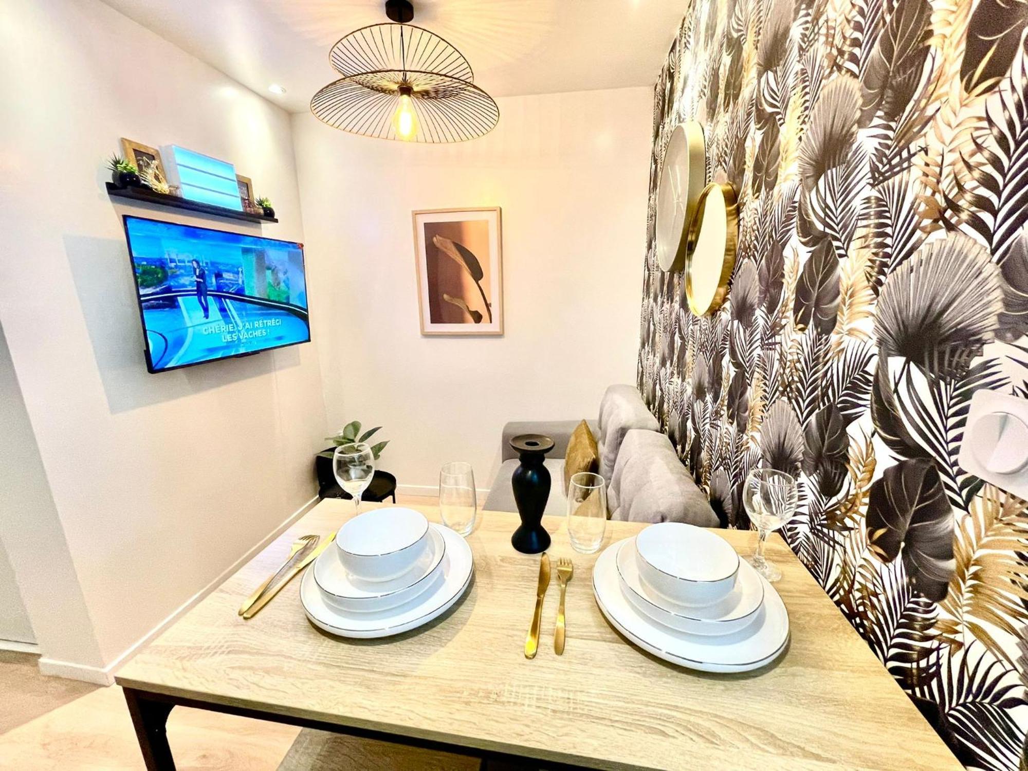 Appartamento Chic Oasis In Rouen Esterno foto