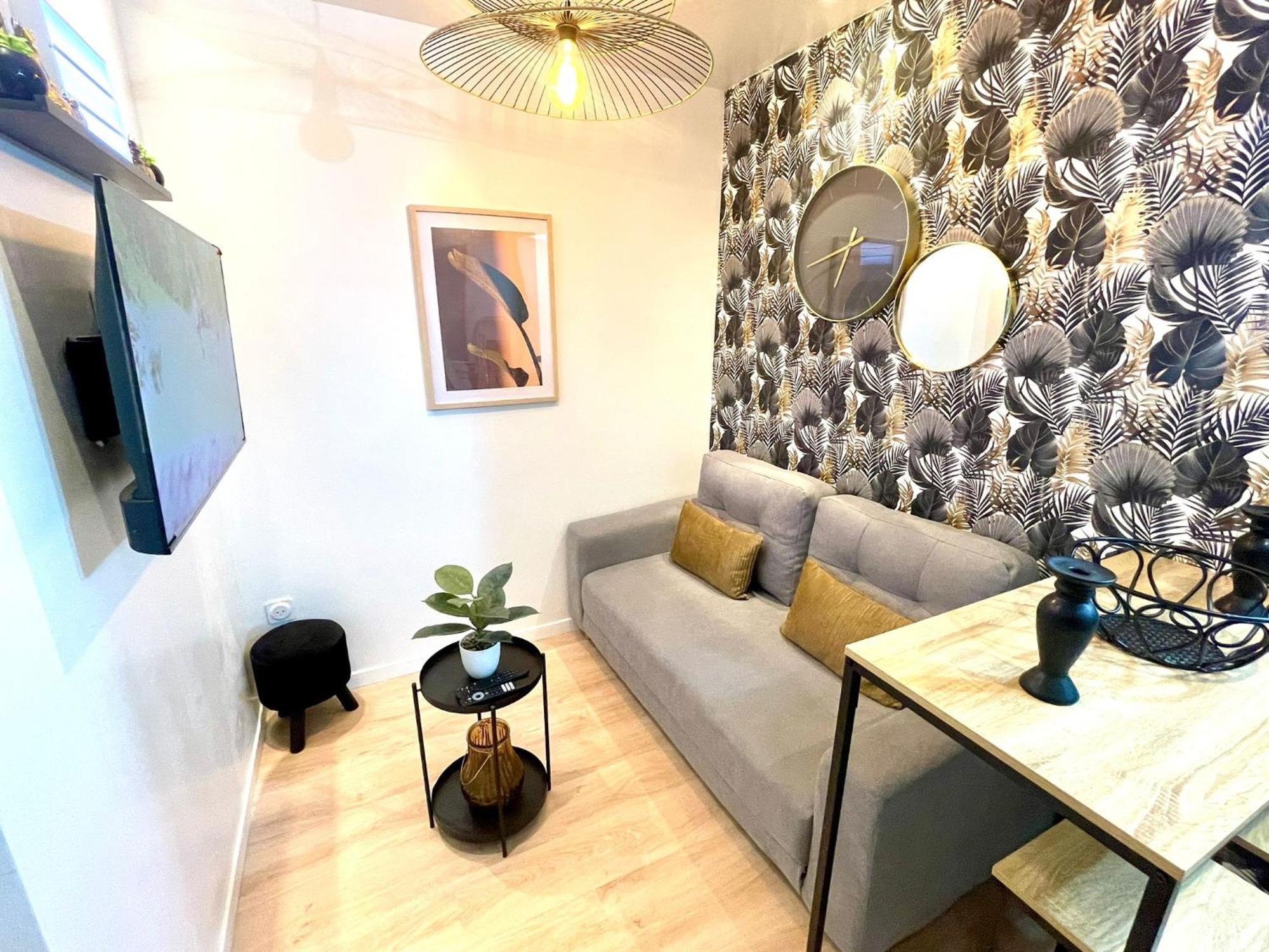 Appartamento Chic Oasis In Rouen Esterno foto